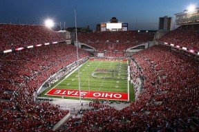 中国足球职业联赛场馆硬件设施提升改造，中国专用足球场