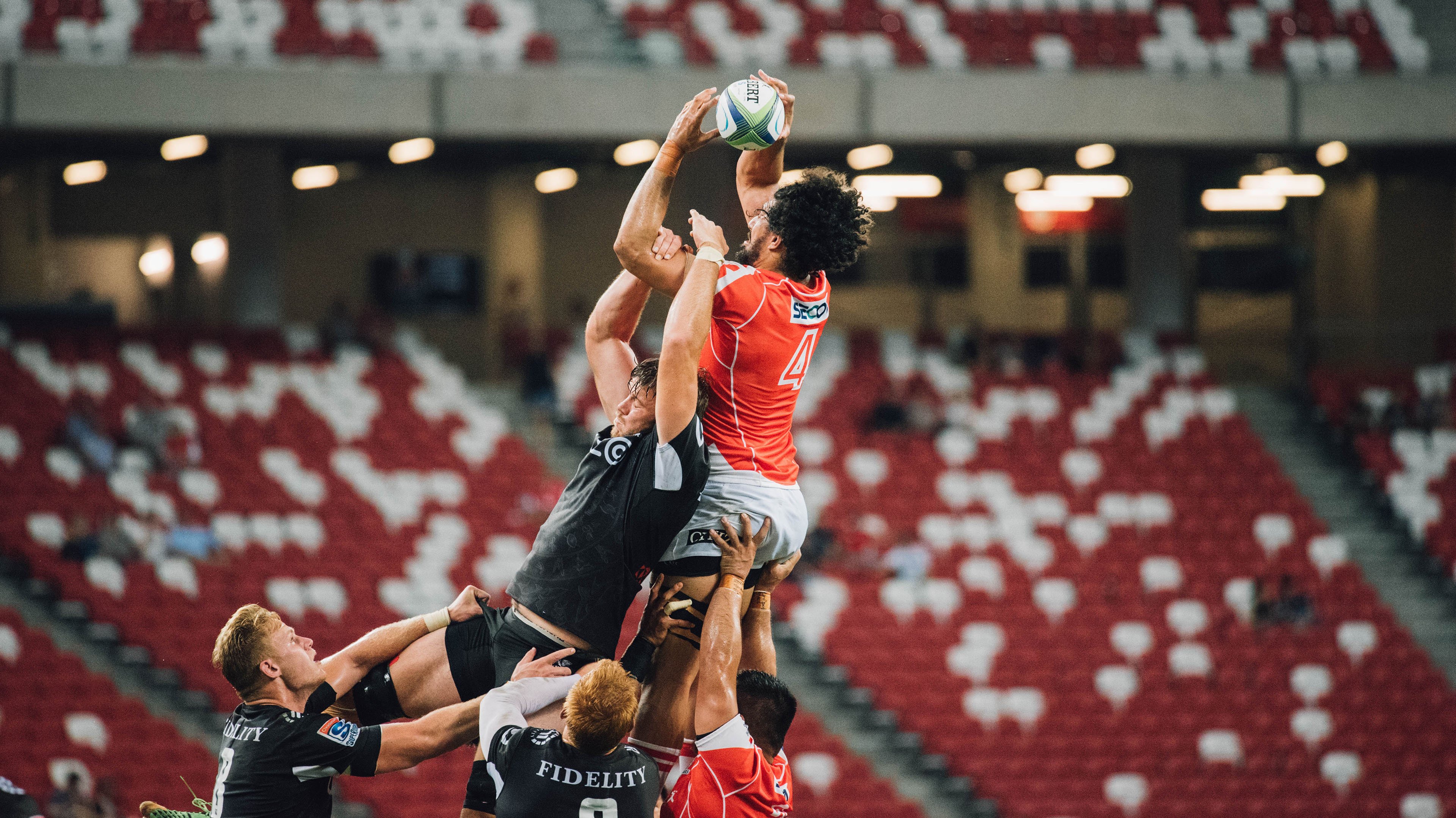 弗朗索瓦·霍尔茨豪伊泽：南非队后场不容忽视的领导者，精准指挥进攻